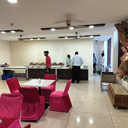 Hotel Luxuria Ludhiana Exterior photo