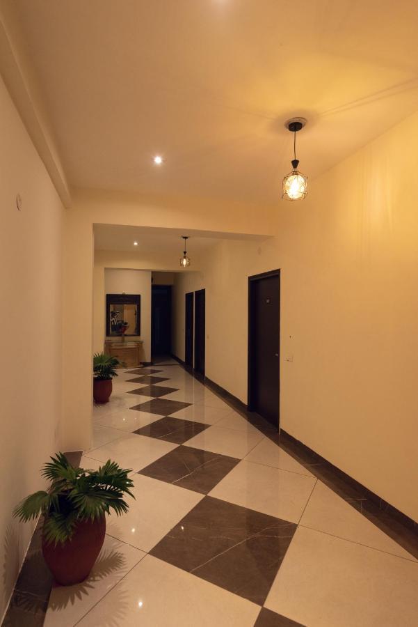 Hotel Luxuria Ludhiana Exterior photo
