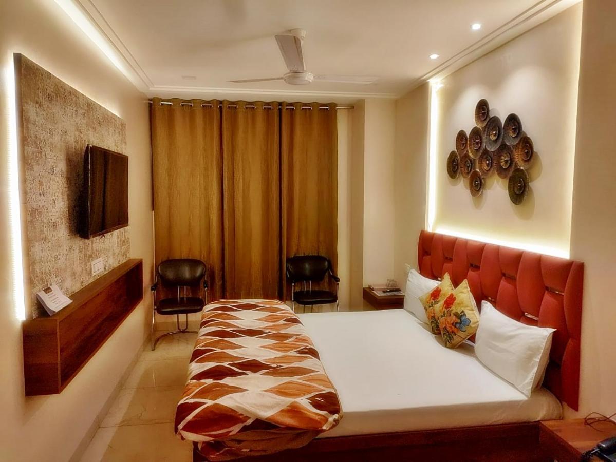 Hotel Luxuria Ludhiana Exterior photo